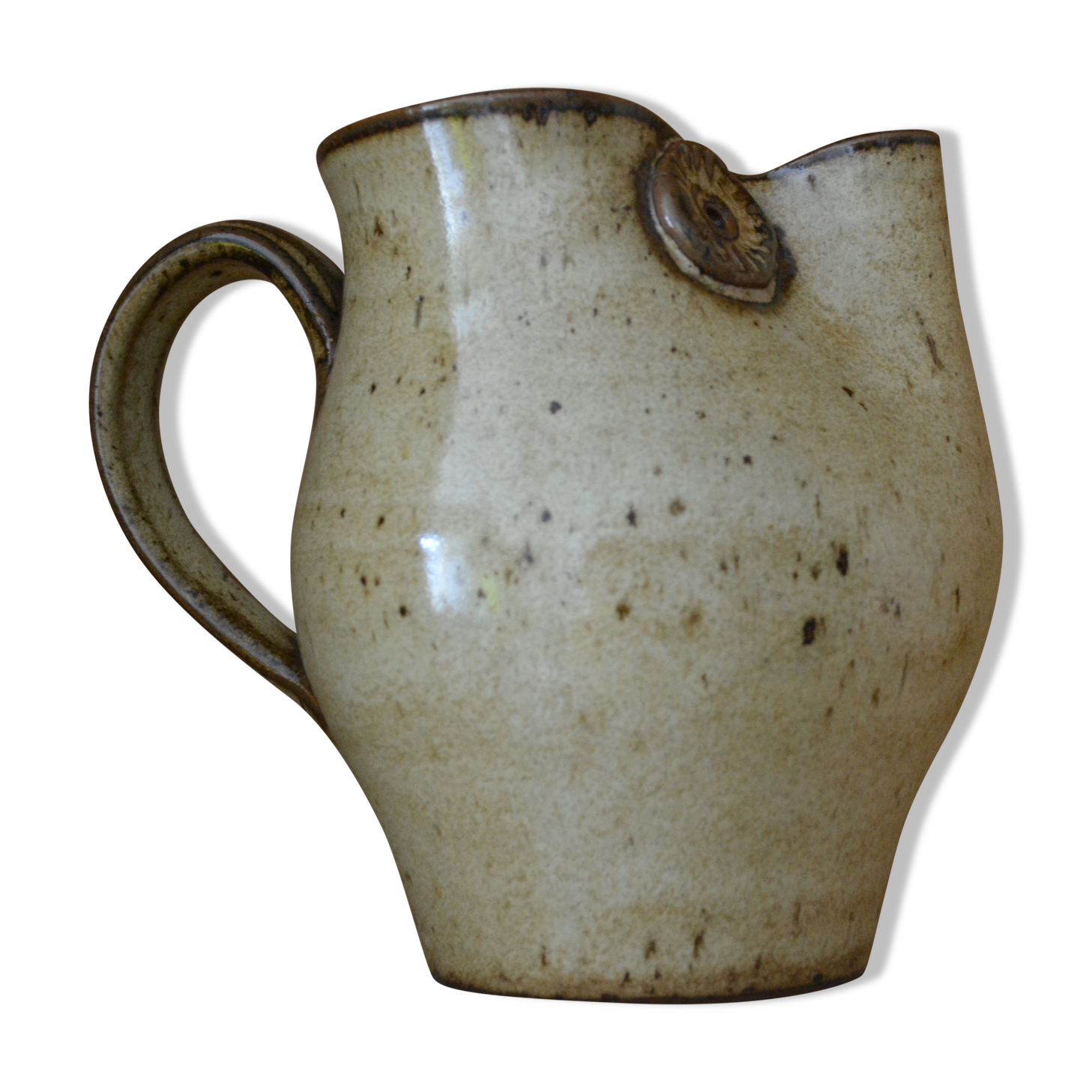 Pitcher owl in sandstone perfect condition
