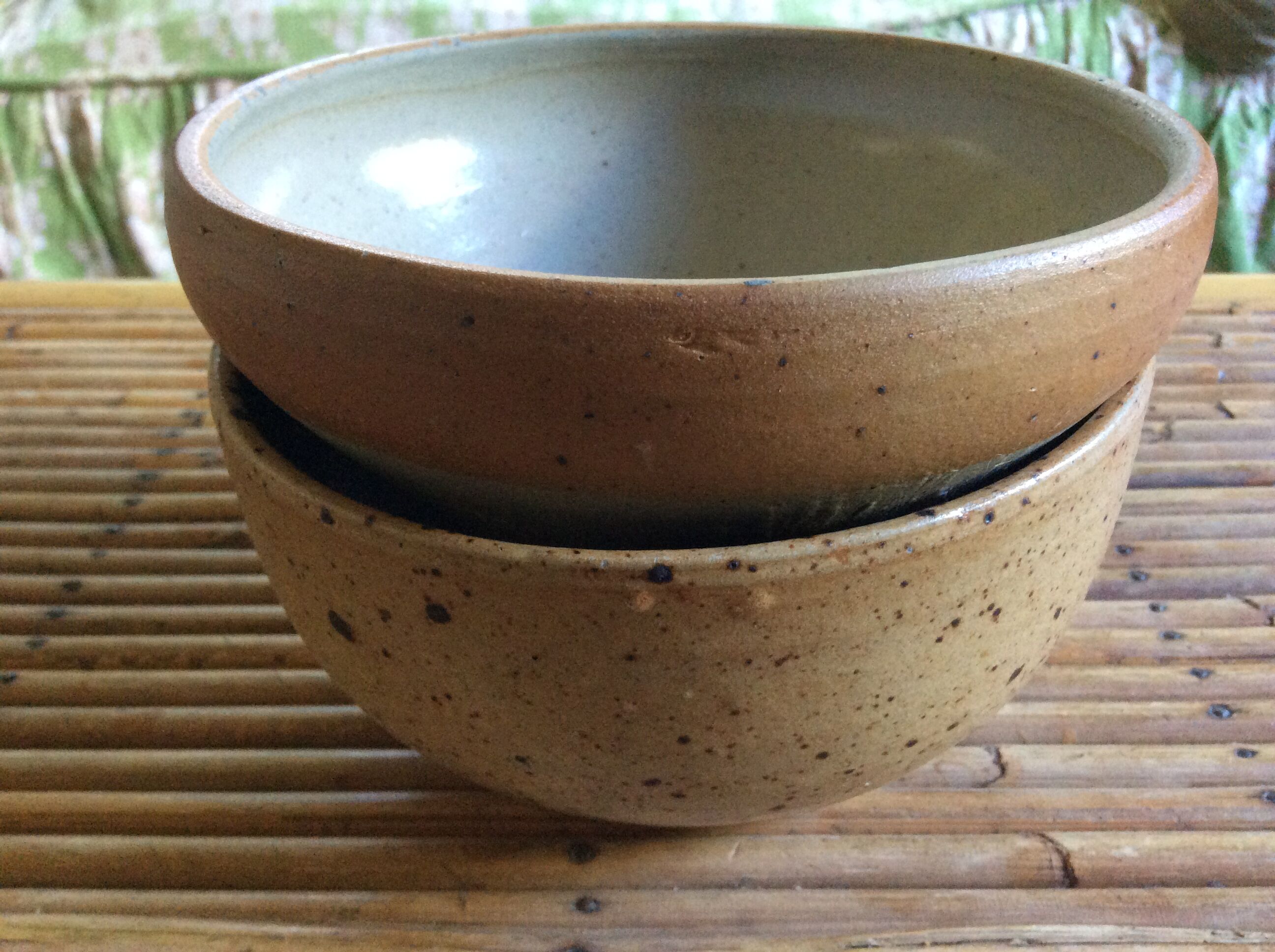 Set of 2 sandstone bowls