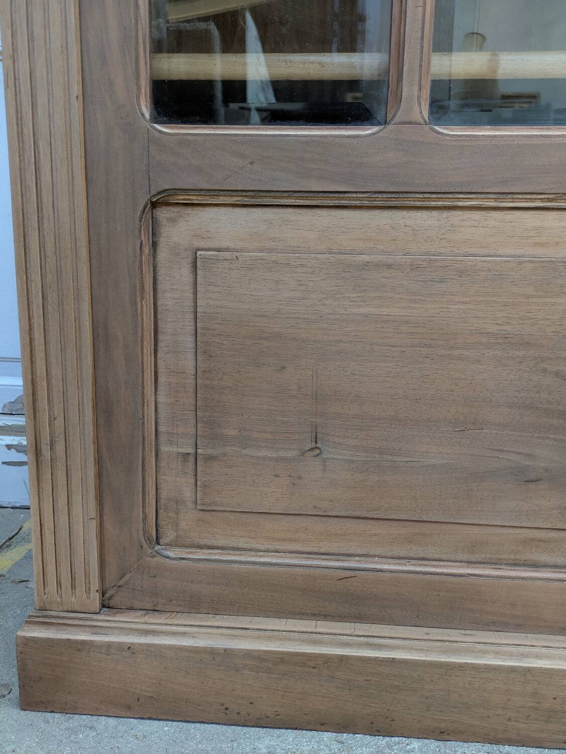 Glass cabinet