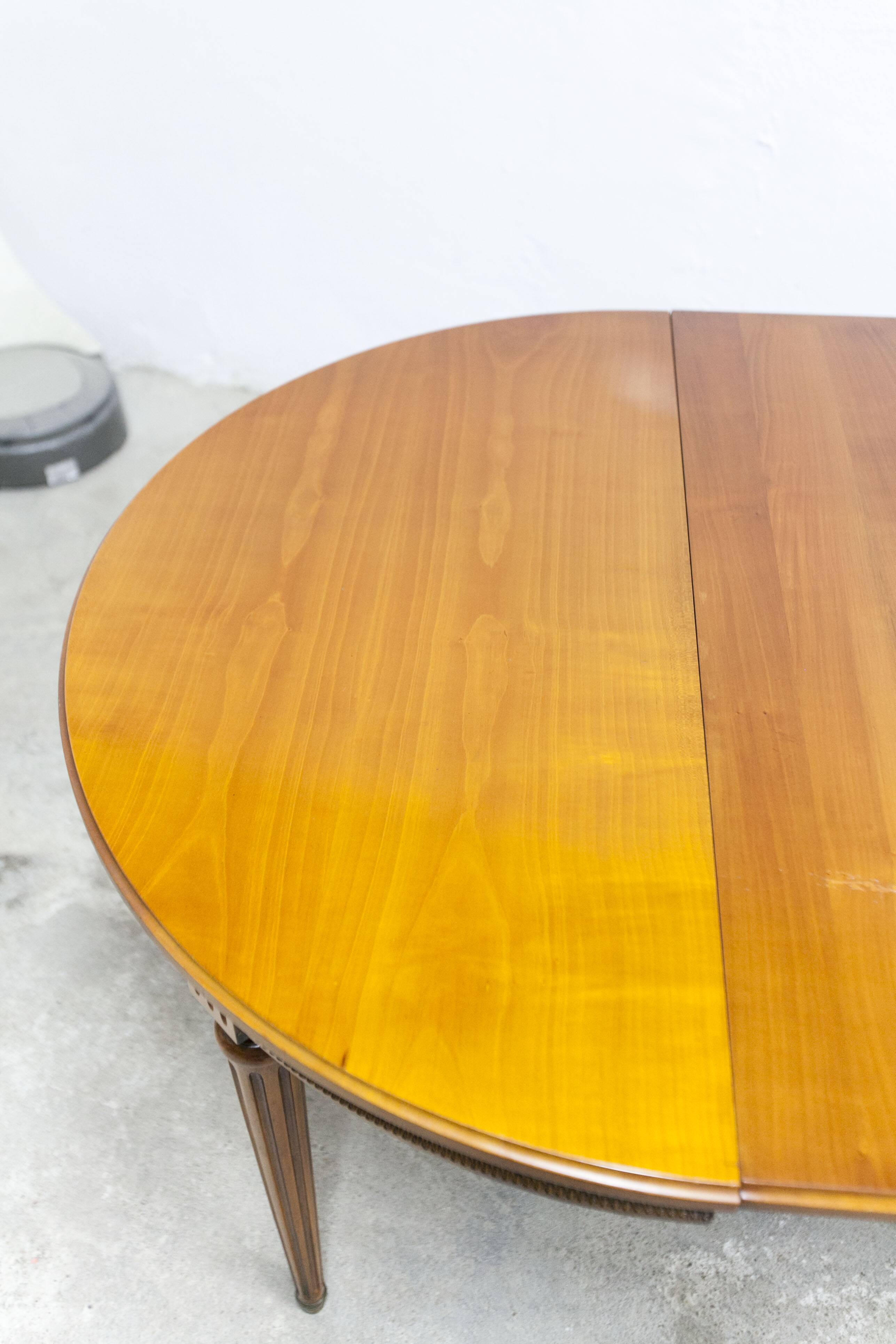 Louis XV round table + 3 extensions 115 cm max 2m50