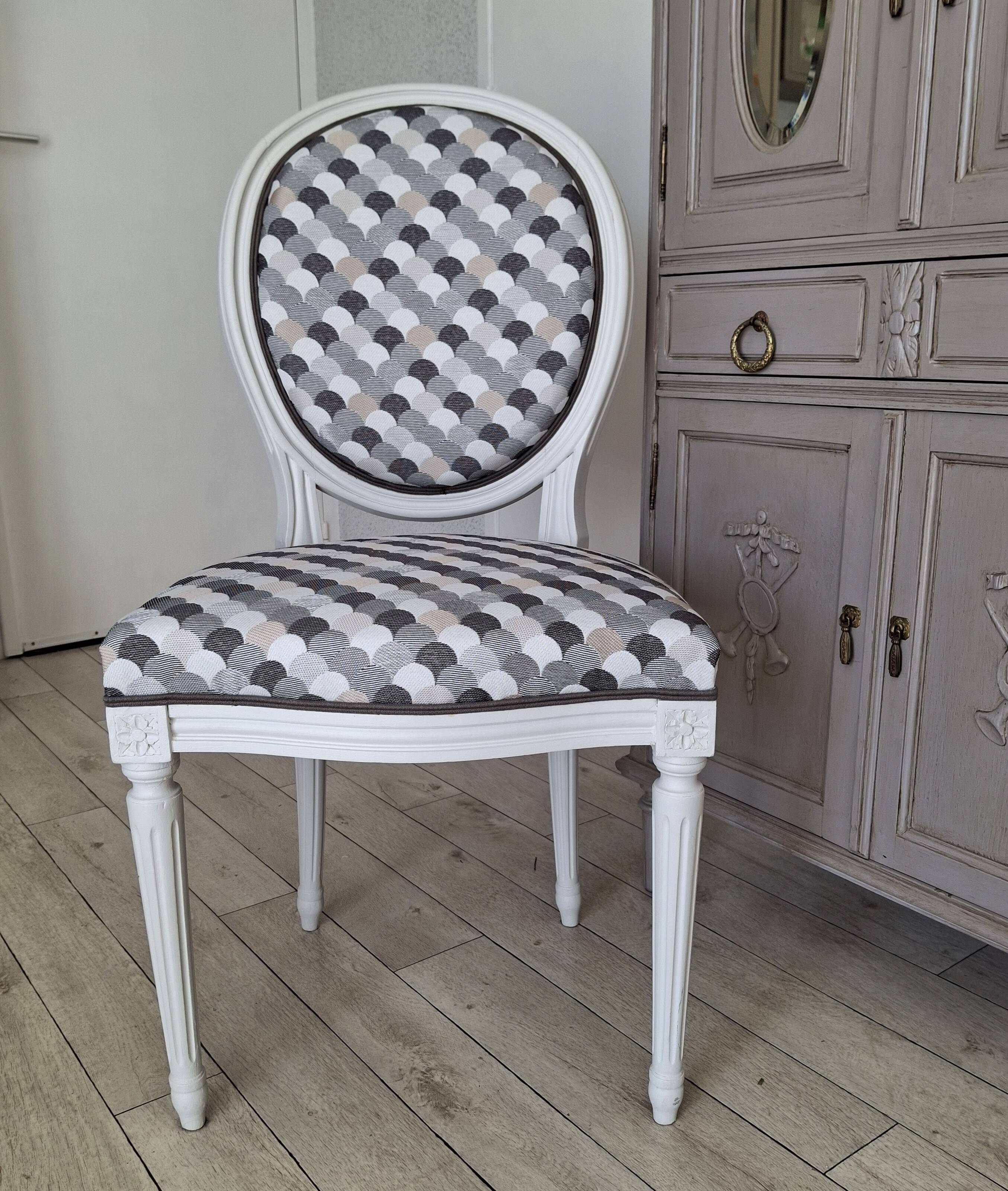 Chaise Médaillon Louis XVI