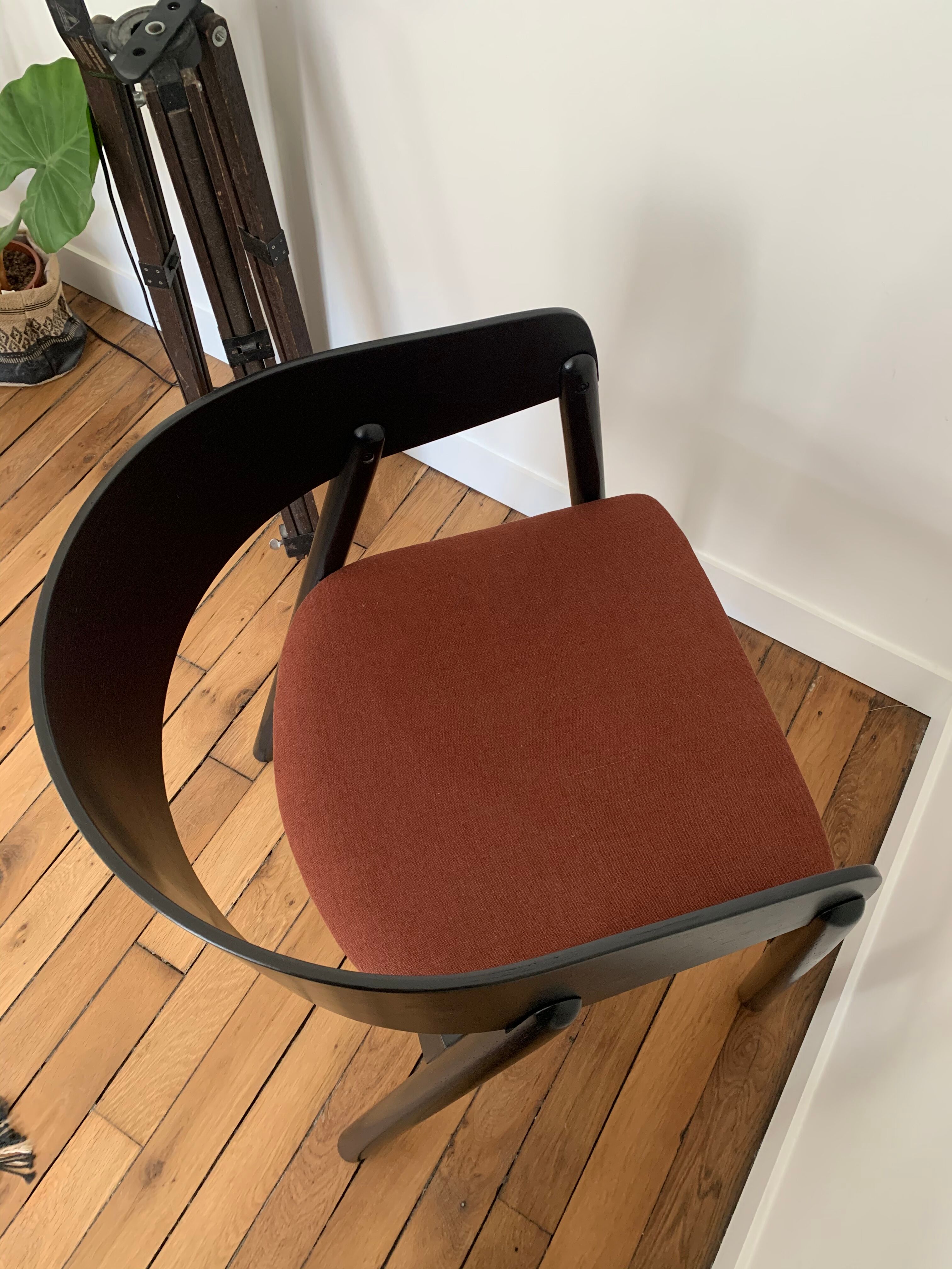 Chaise fauteuil scandinave moderne