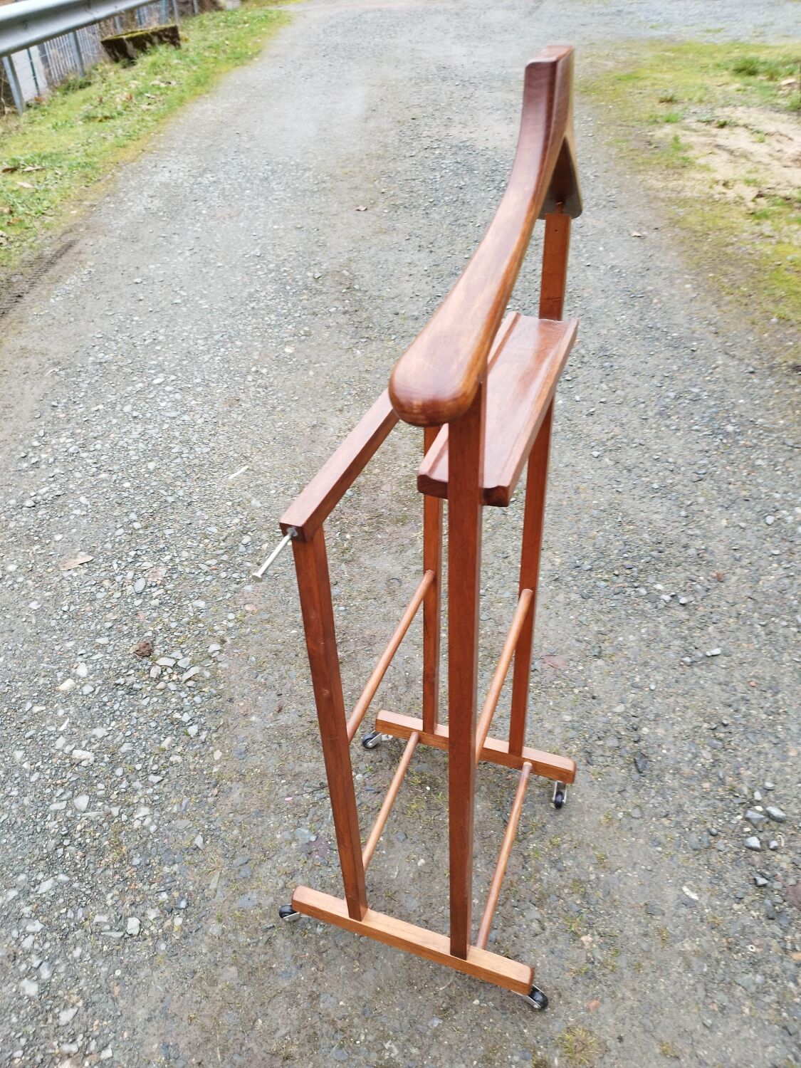 Double wooden night valet