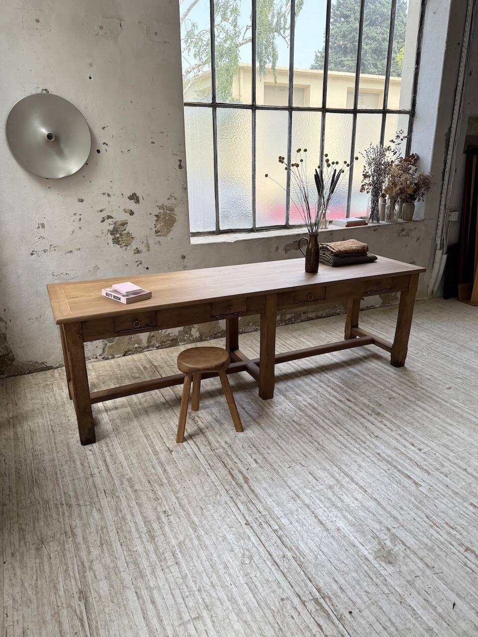 Antique farmhouse or drapery table in walnut, 1900 XL