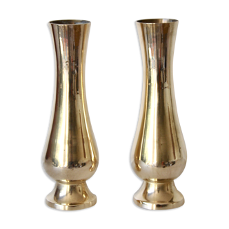 2 brass vases