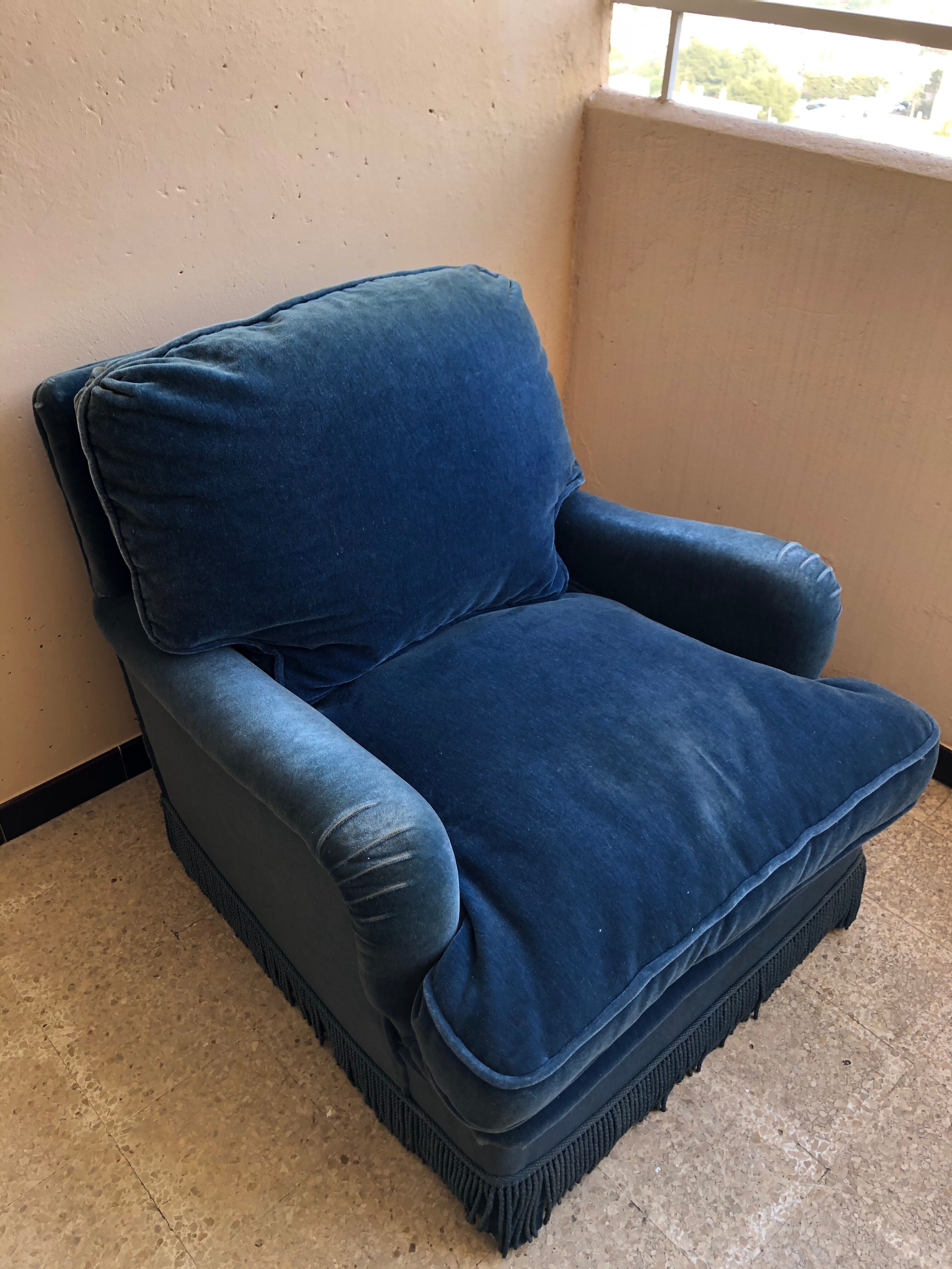 Pair of vintage chairs in oil blue velvet.