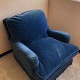 Pair of vintage chairs in oil blue velvet.