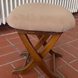 Folding footrest