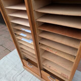 Curtain-top filing cabinet