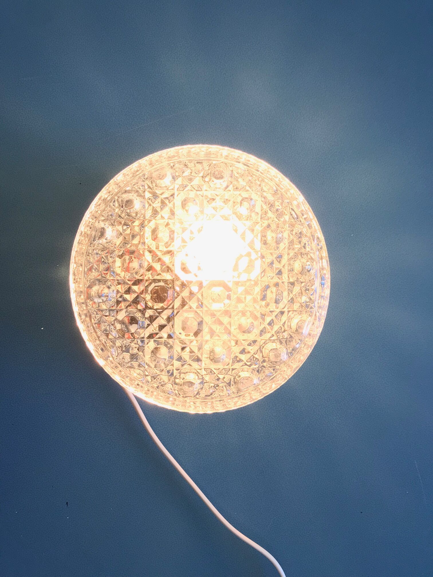 Round ceiling light in molded glass