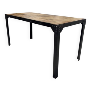 Table industrielle