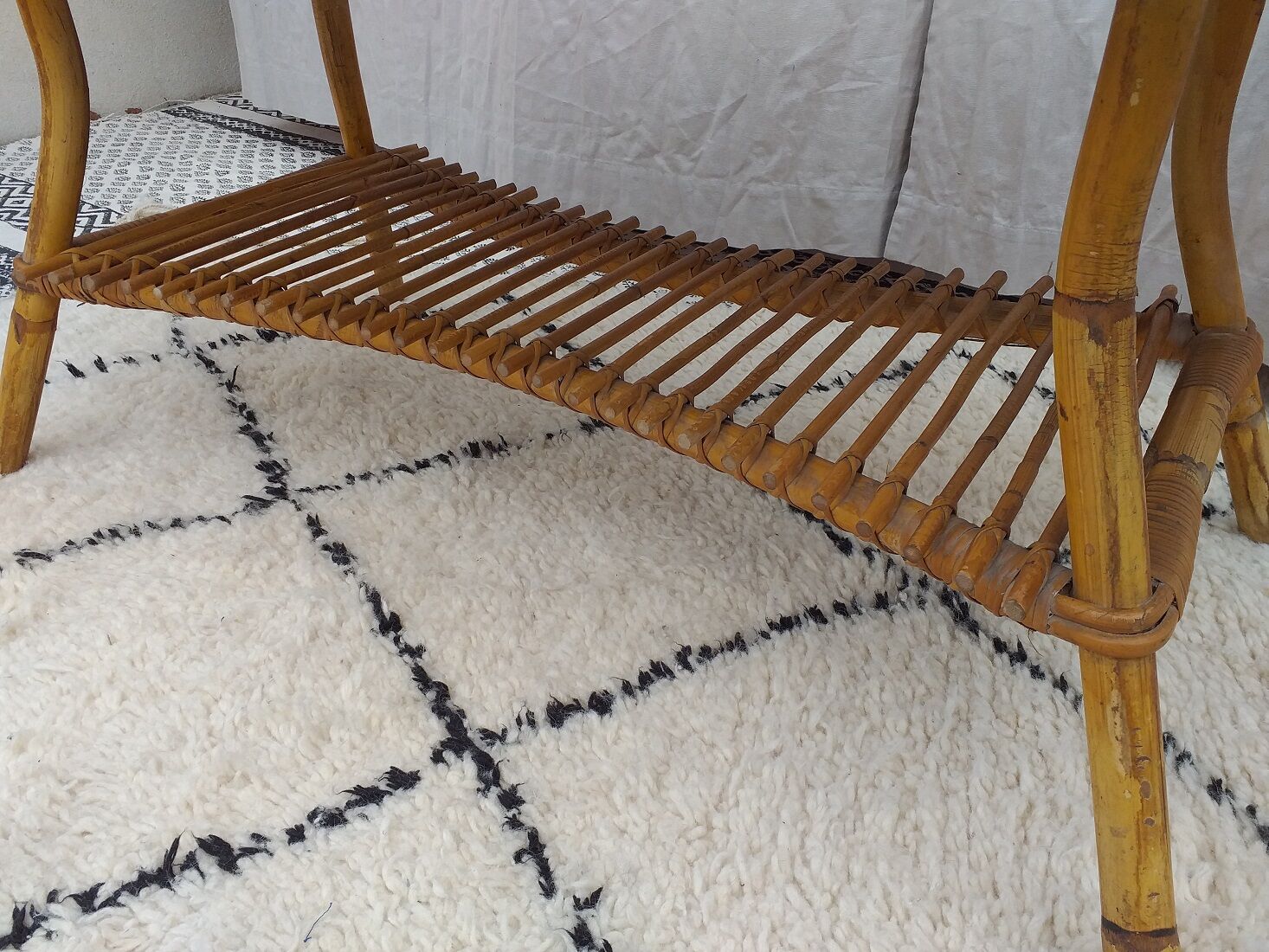 Vintage rattan coffee table 70