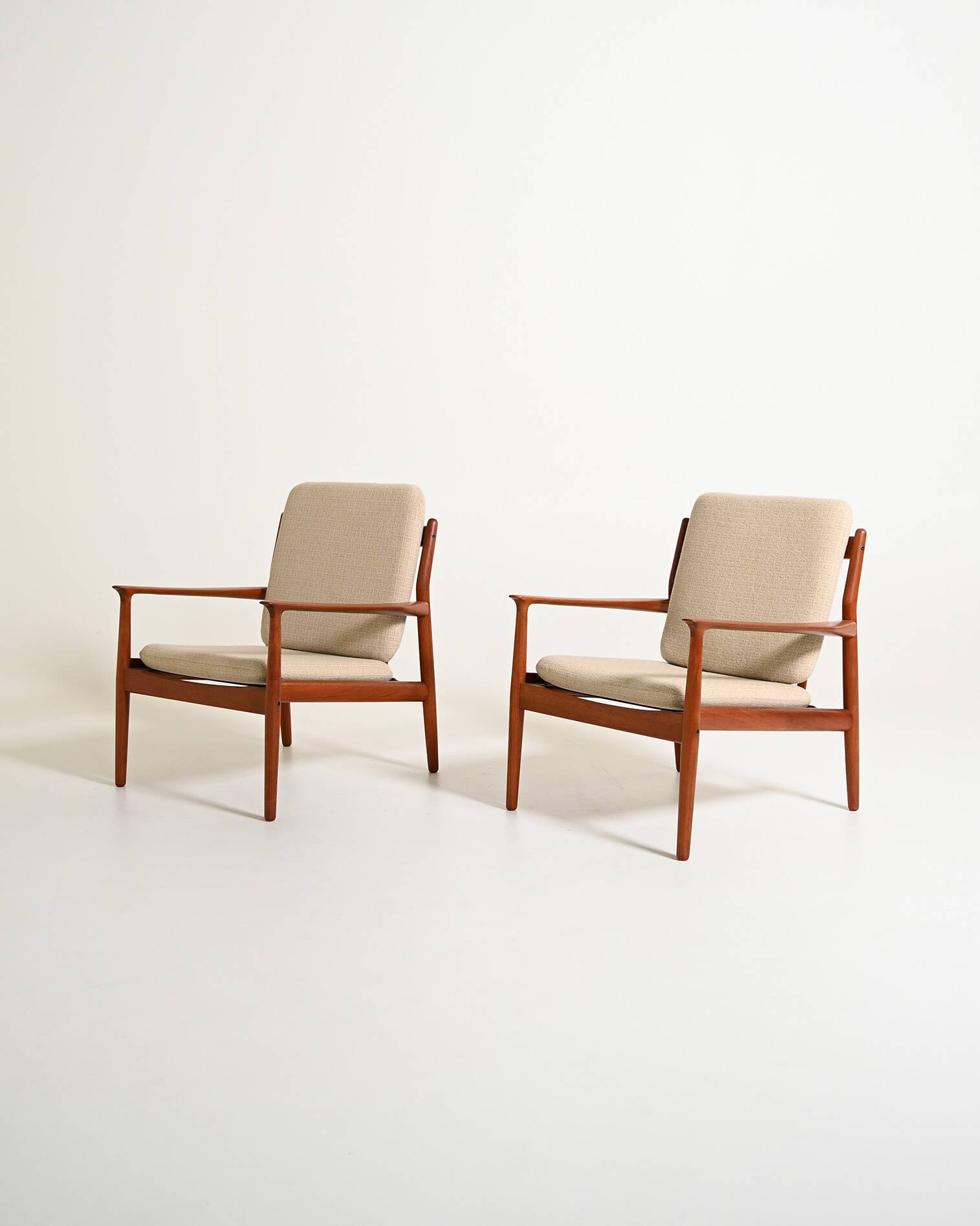 Pair of armchairs by Grete Jalk for Glostrup Møbelfabrik, 1960s