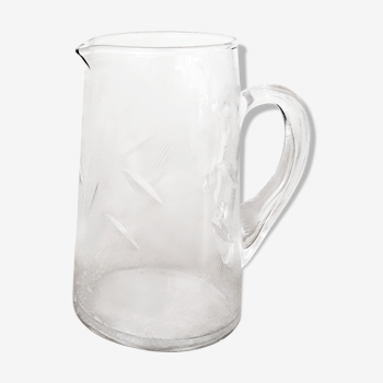 Carafe en verre taillé