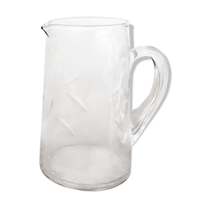 carafe en verre taillé