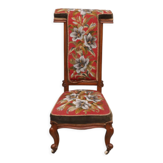 chair from the Victorian period, Pray to God