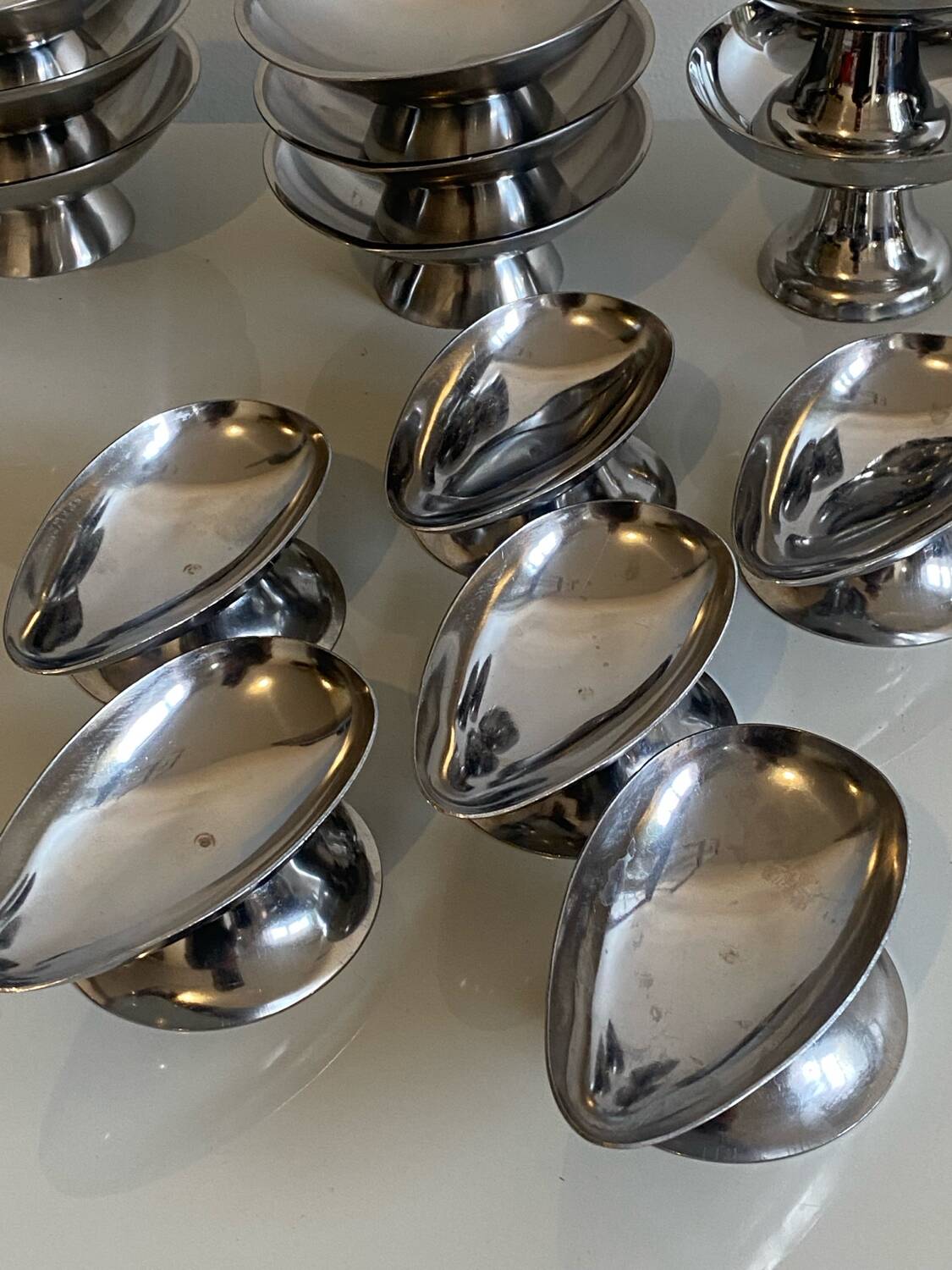 Set of 18 ice cream cups