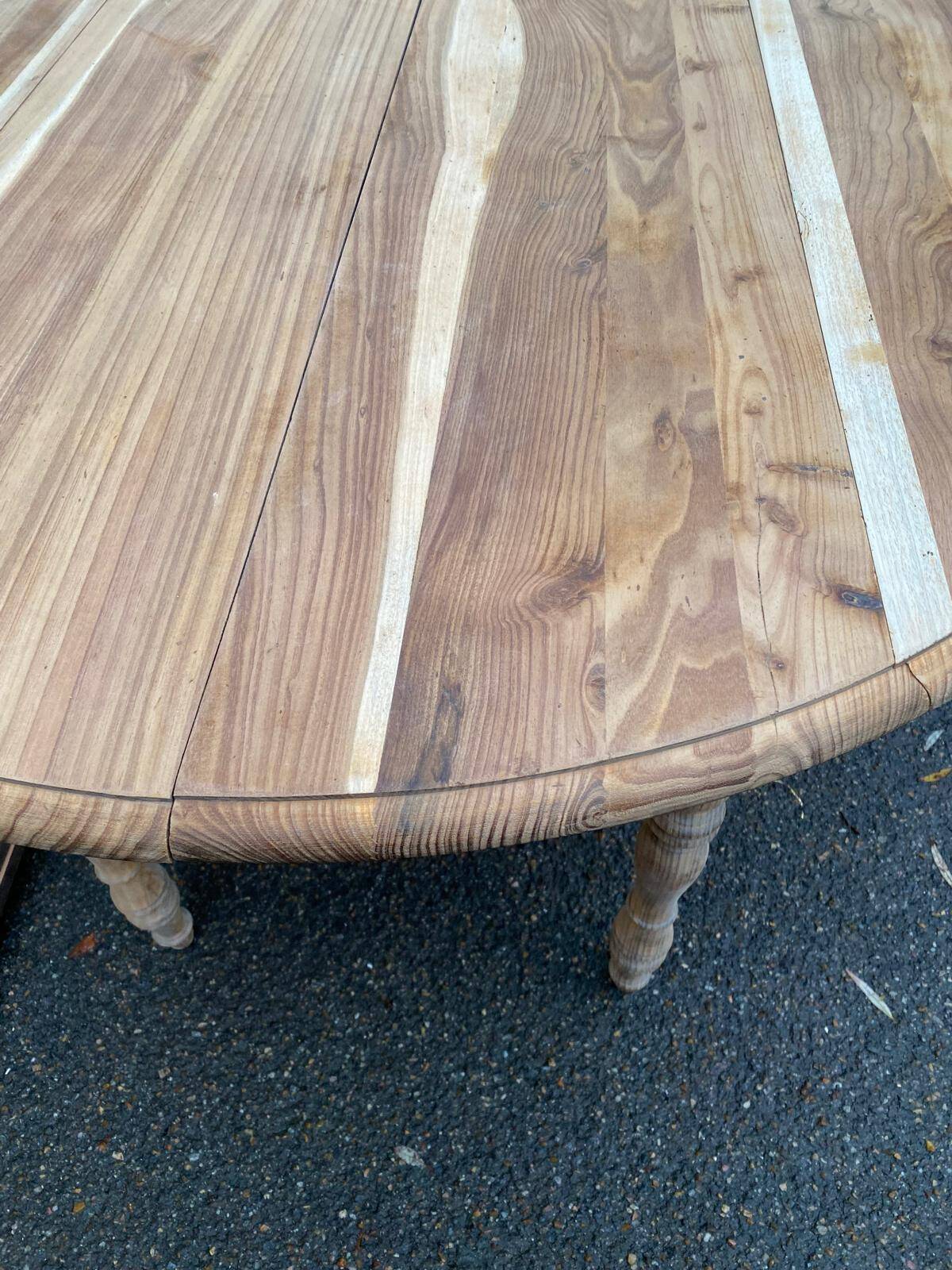 19th century Louis Philippe extendable round dining table, restored in wood, 230