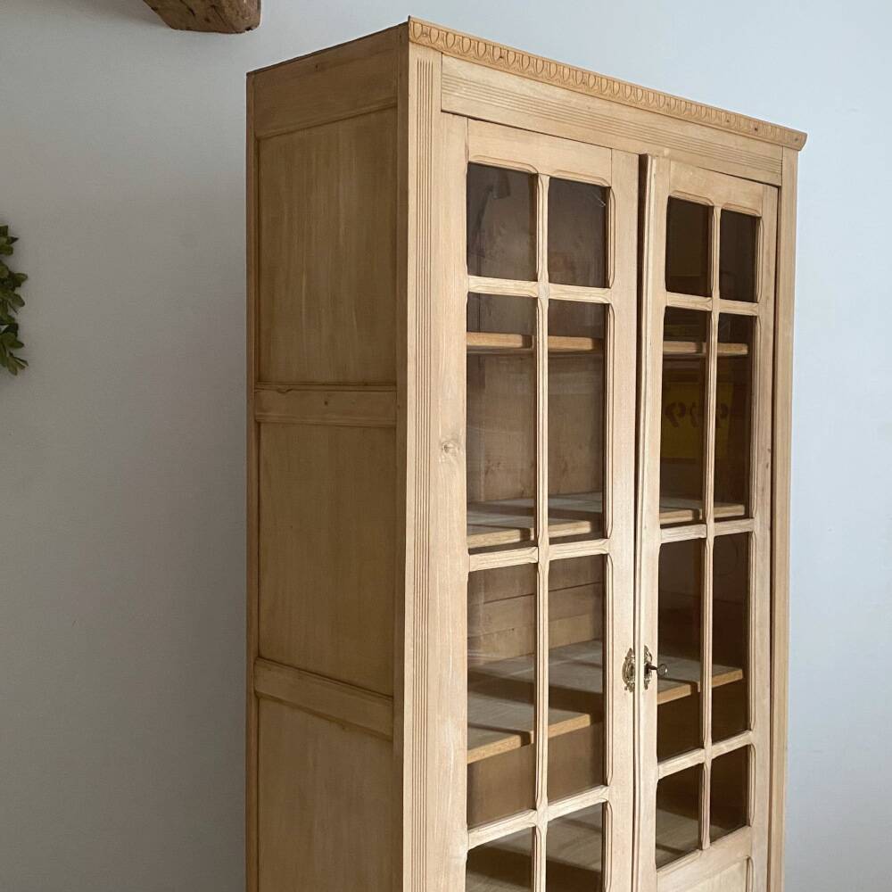 Art Deco glass cabinet