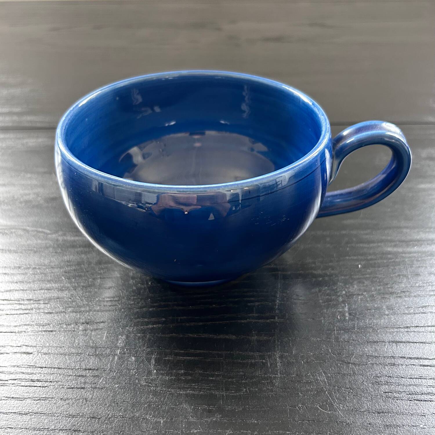 Vallauris bowl with handle