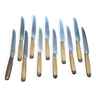 11 horn and silver knives from 1940