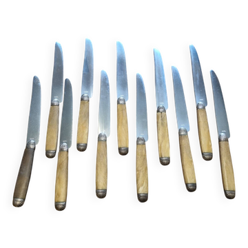 11 horn and silver knives from 1940