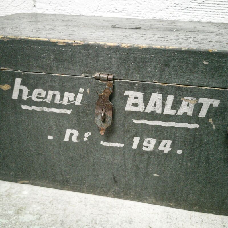 Ancienne malle en bois