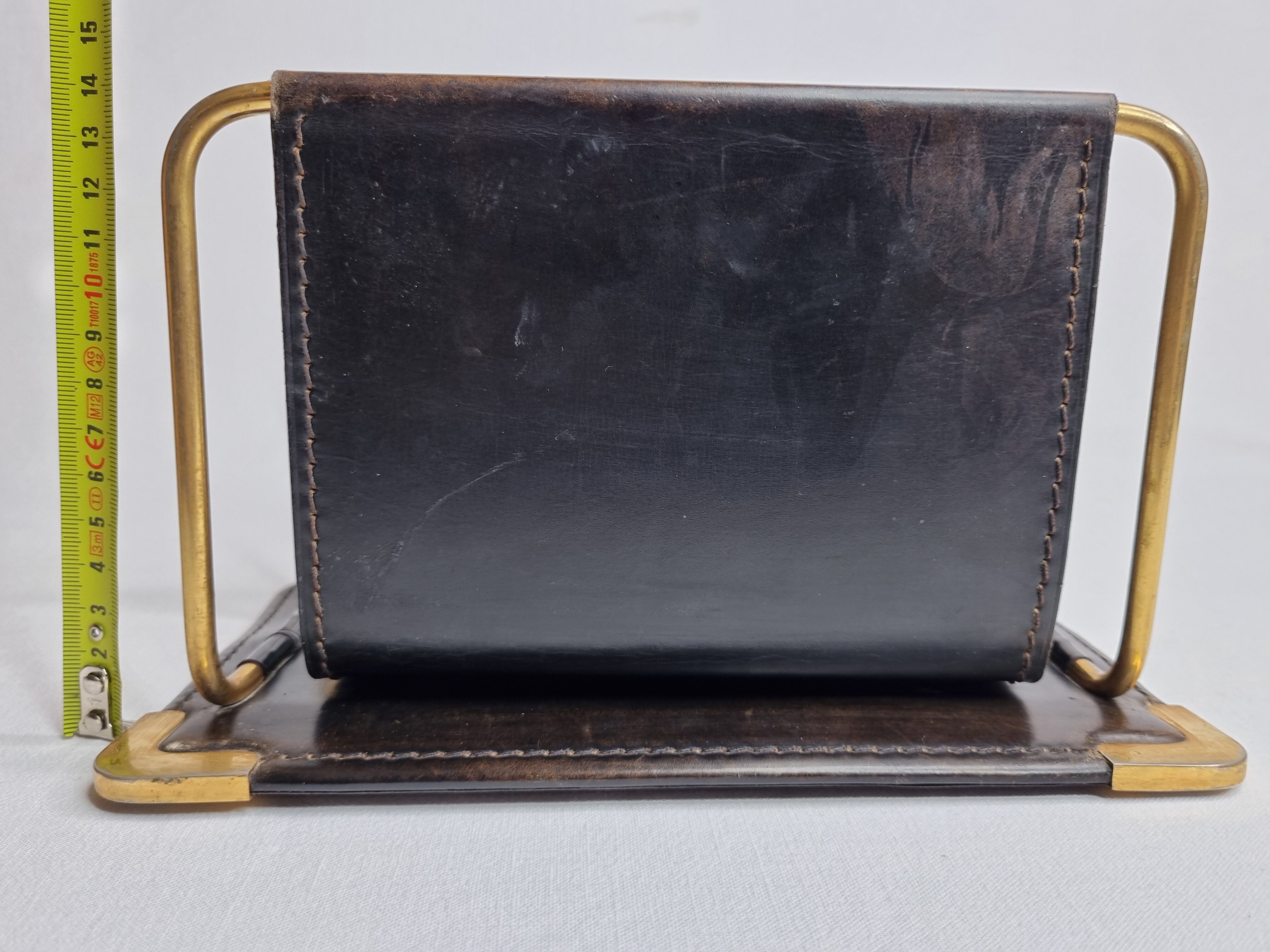 Porte lettres en cuir et métal de style Art Déco