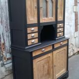 Ancien vaisselier noir