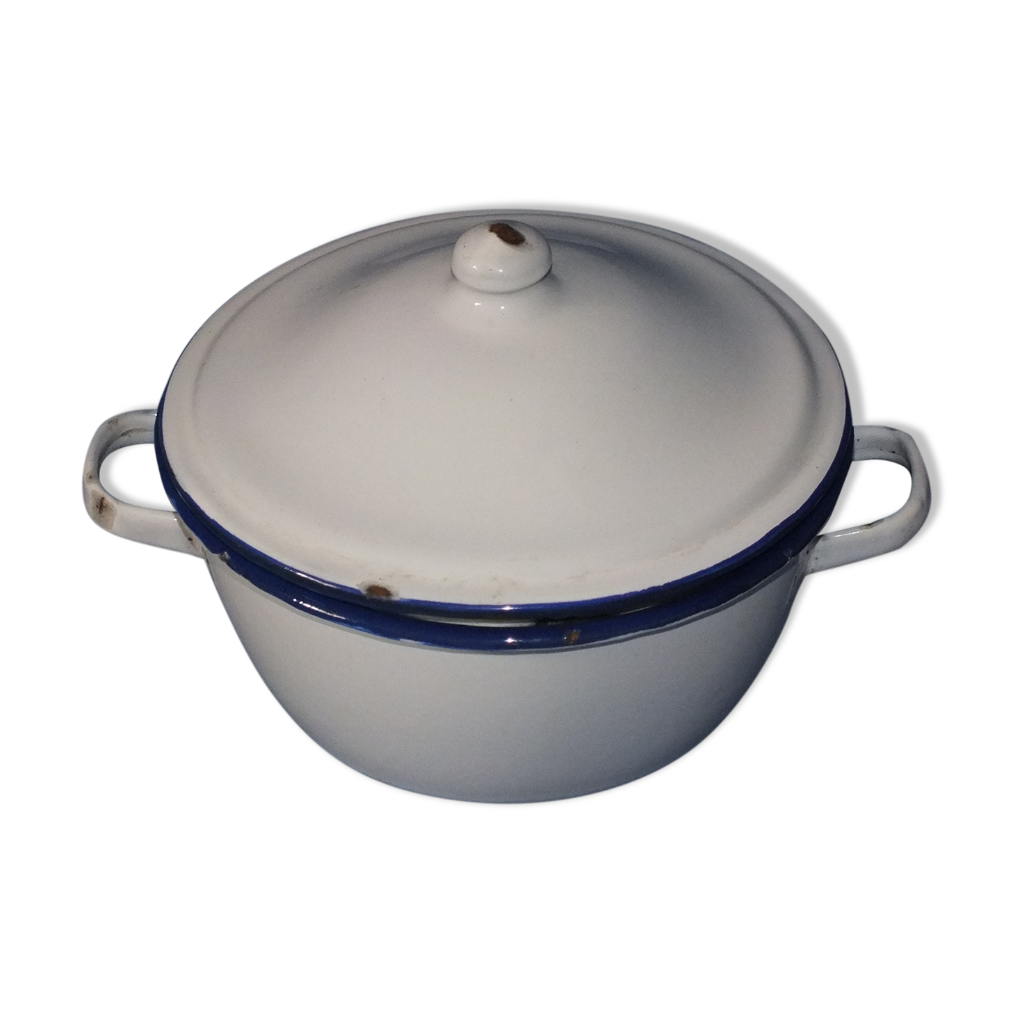 Small bowl pot in vintage enamelled sheet metal