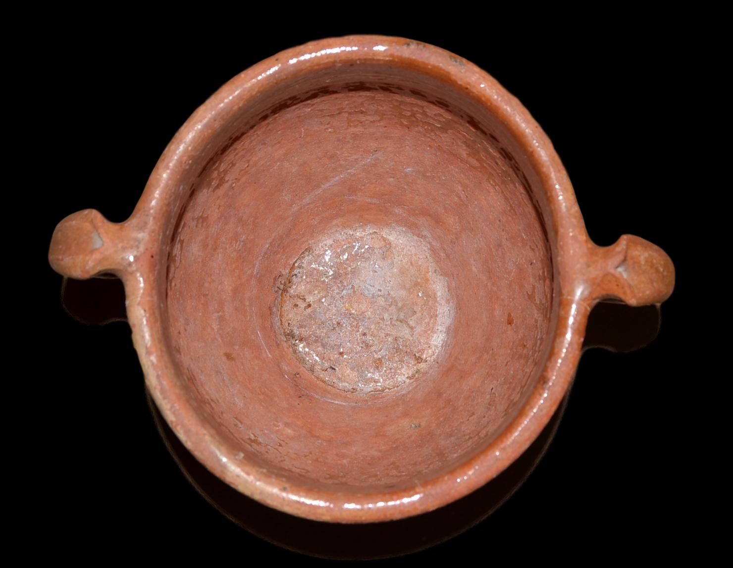 Pot olive earthenware of Dieulefit, France at the end of the nineteenth century