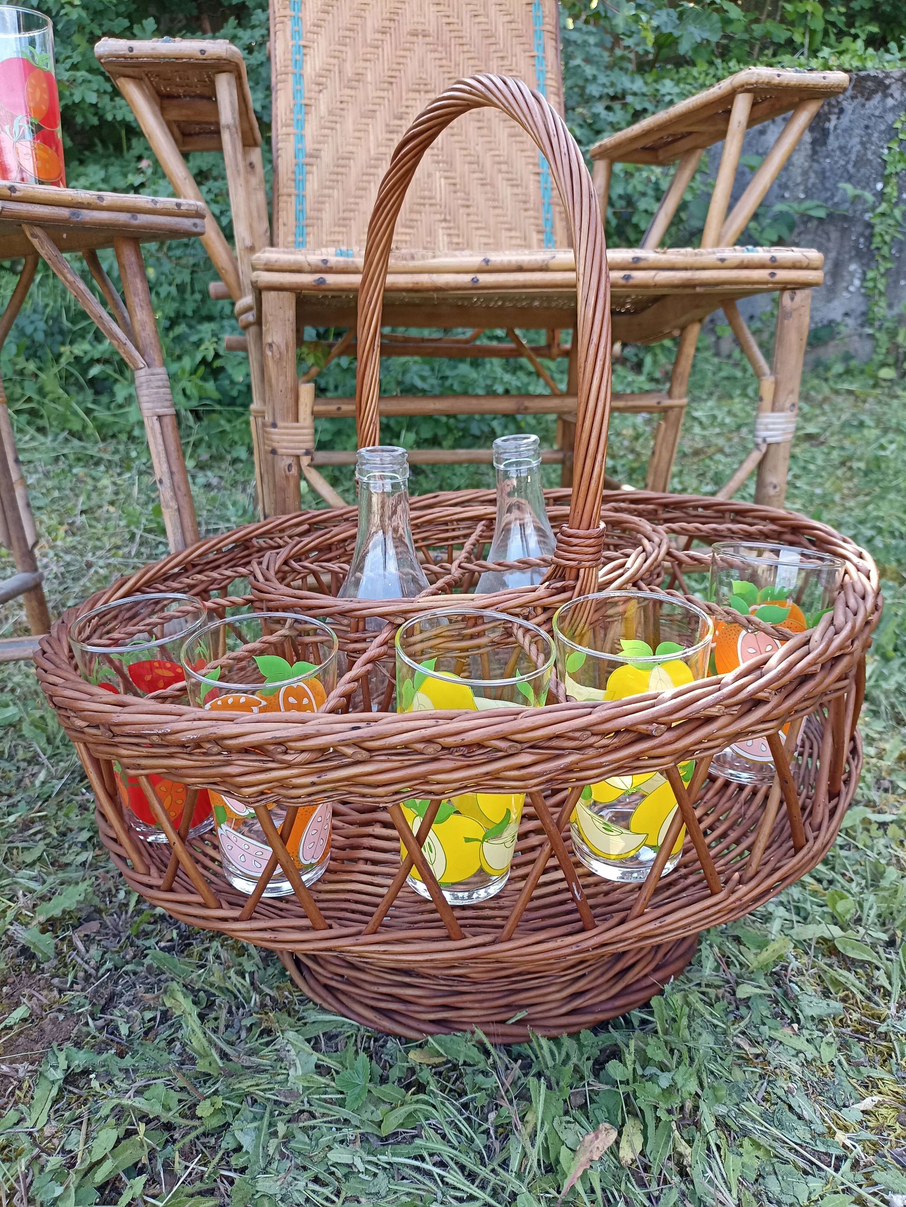 Wicker aperitif basket