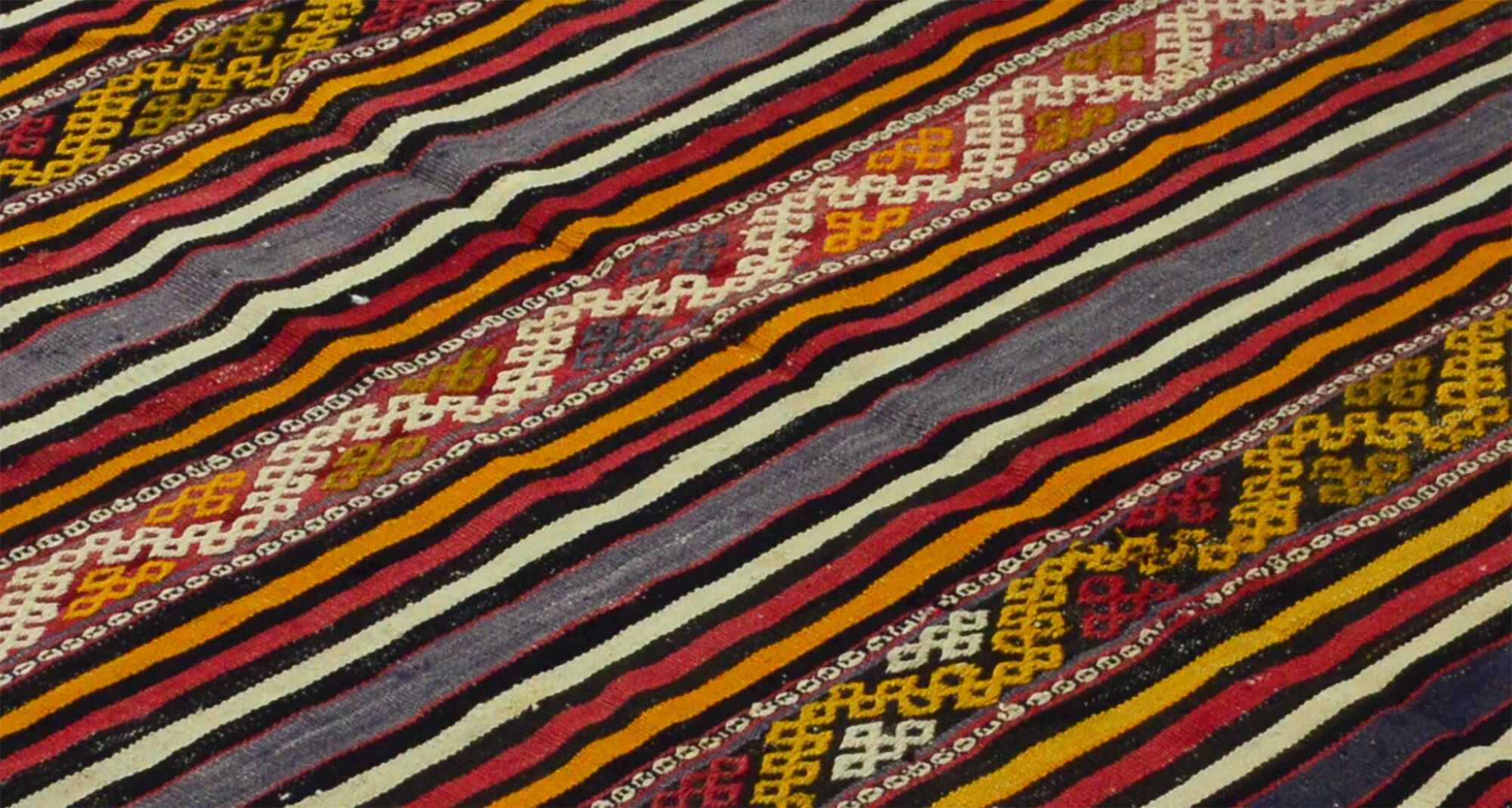 Anatolian handmade kilim rug 192 cm x 144 cm