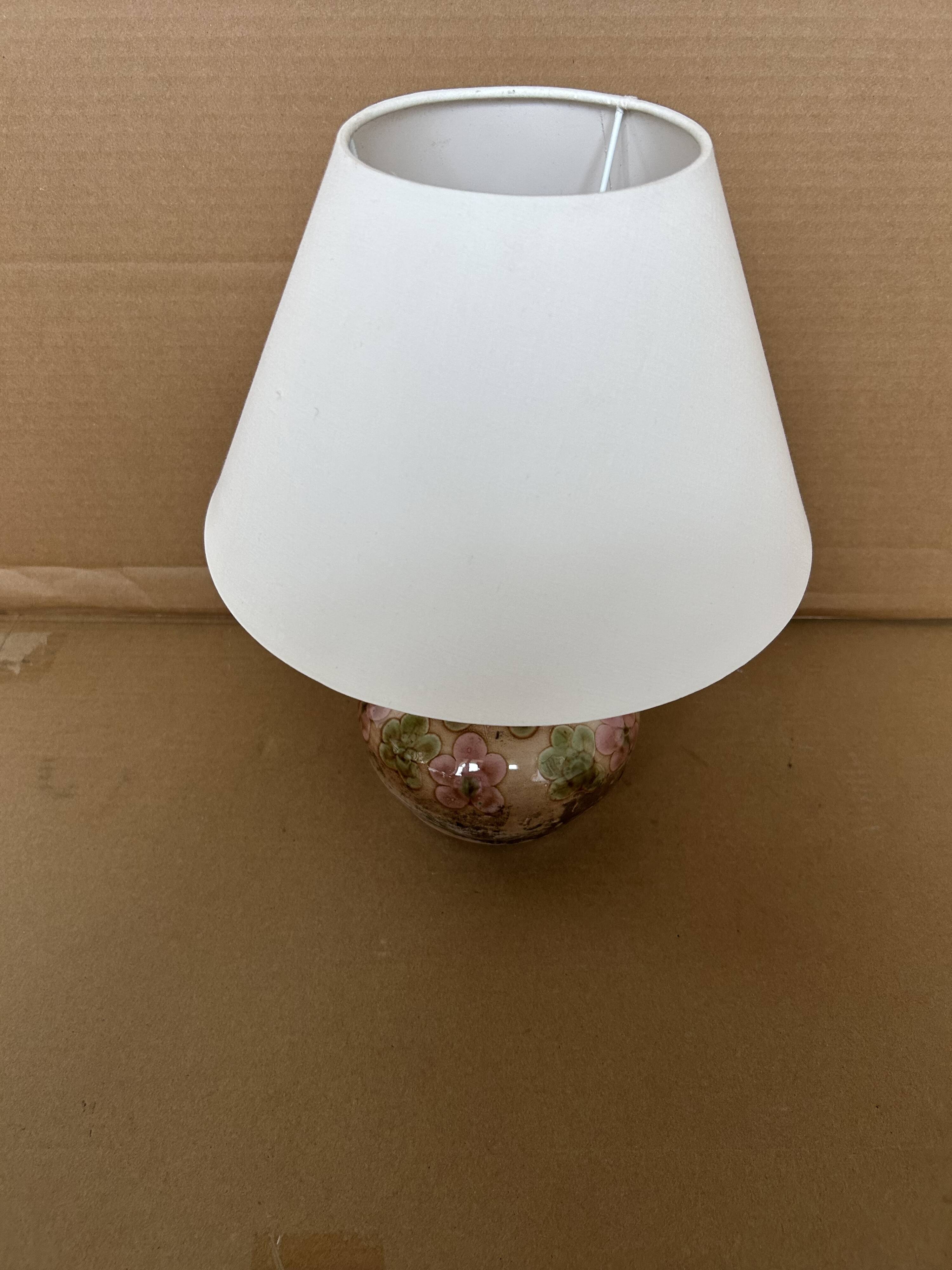 Lampe en céramique ancienne signée