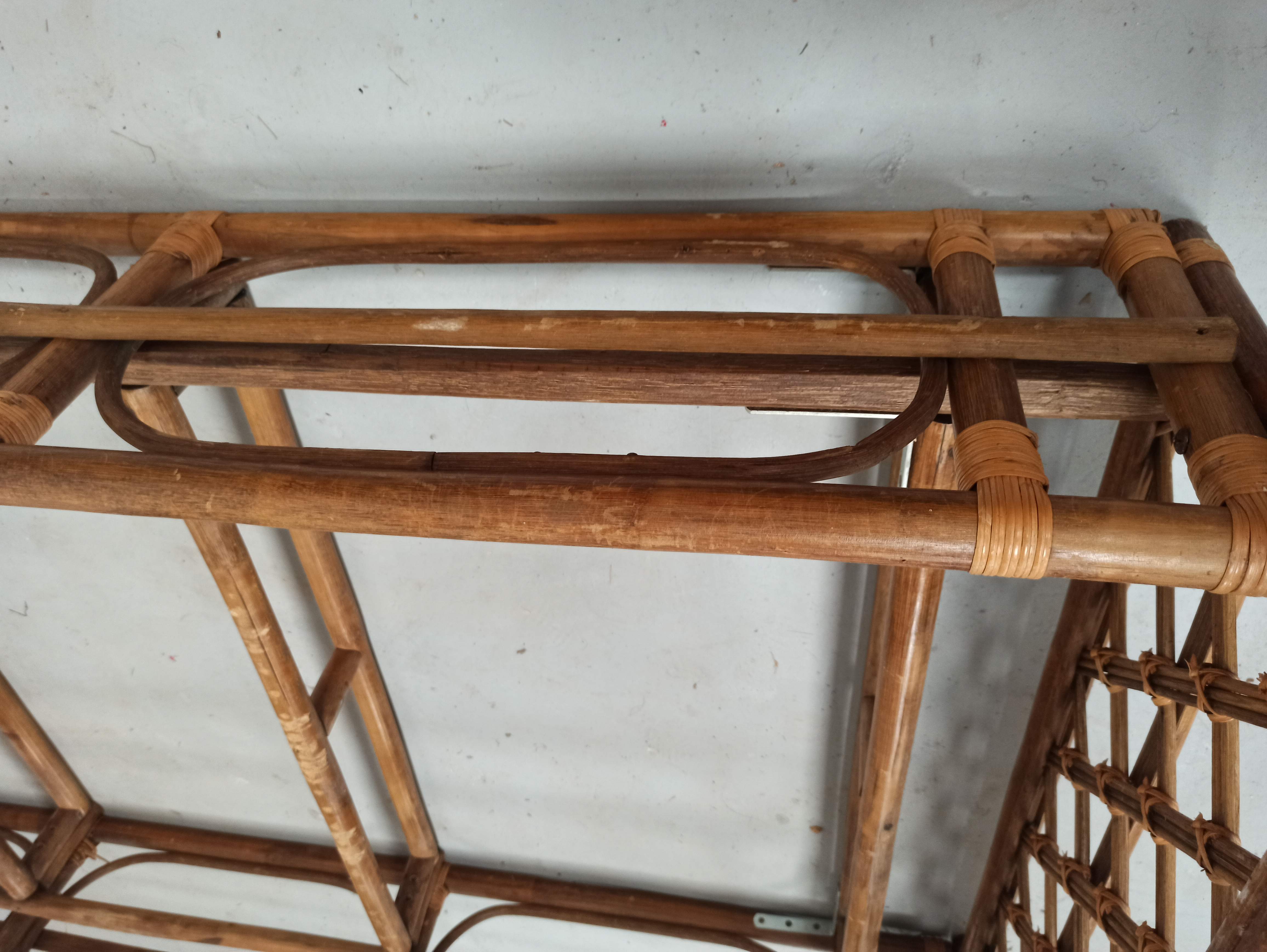 Rattan bamboo bed for one person