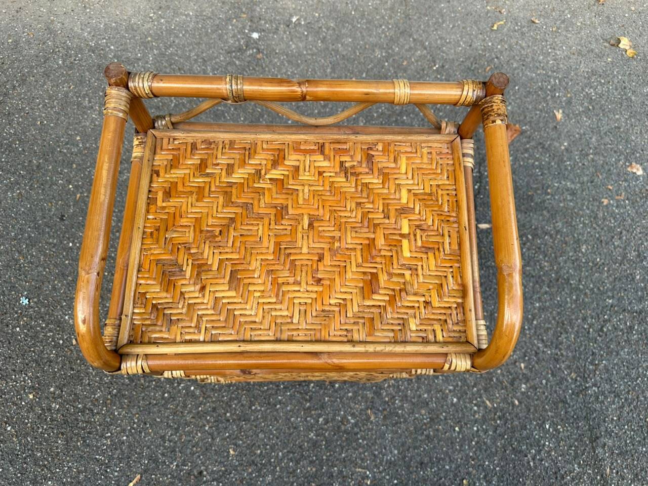 Vintage 1970s rattan and wicker chest of drawers with 4 drawers.