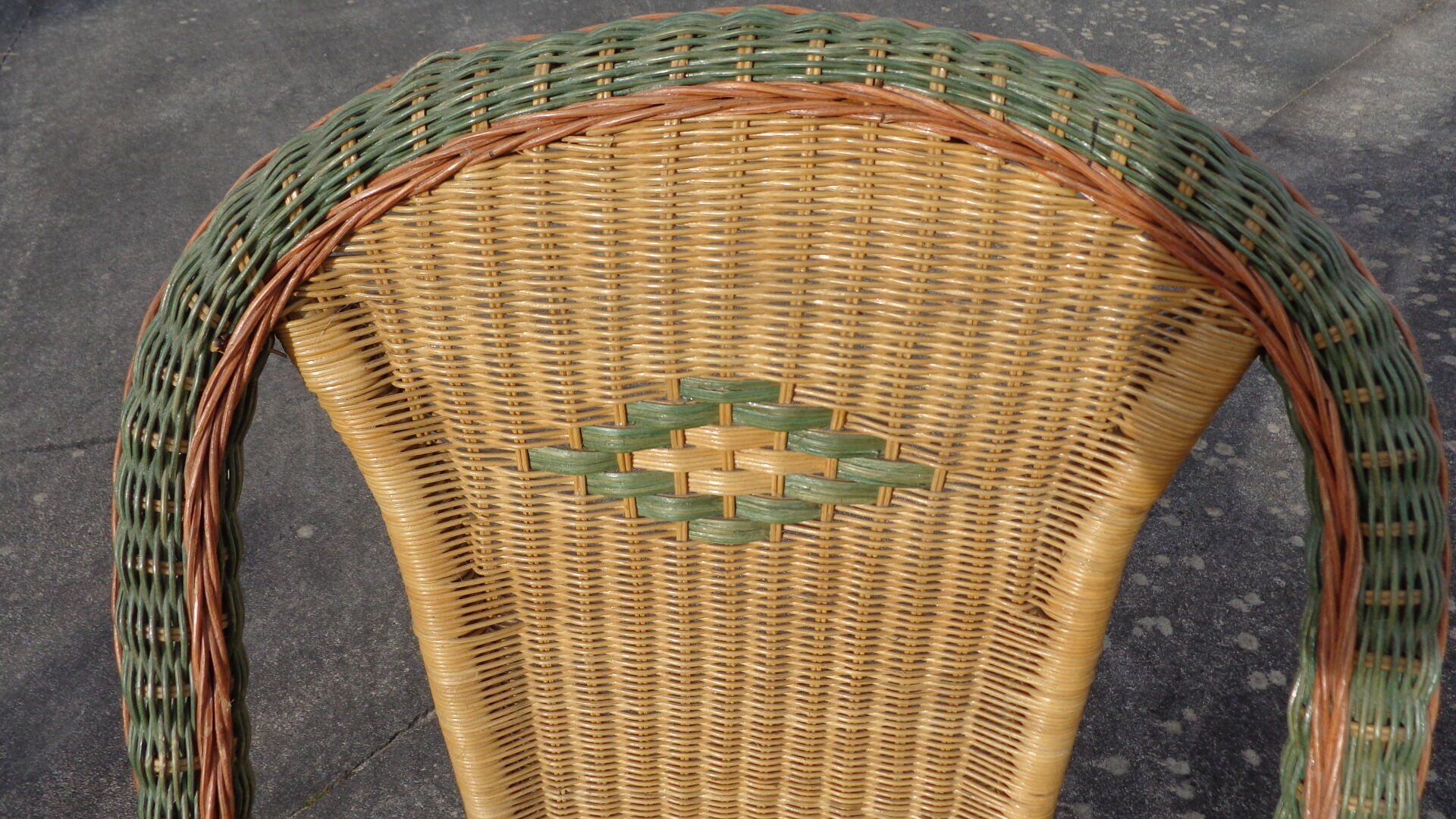 Rattan garden lounge