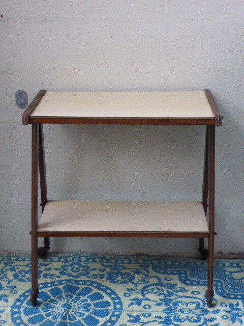 Service rolling feet wood and formica 1950