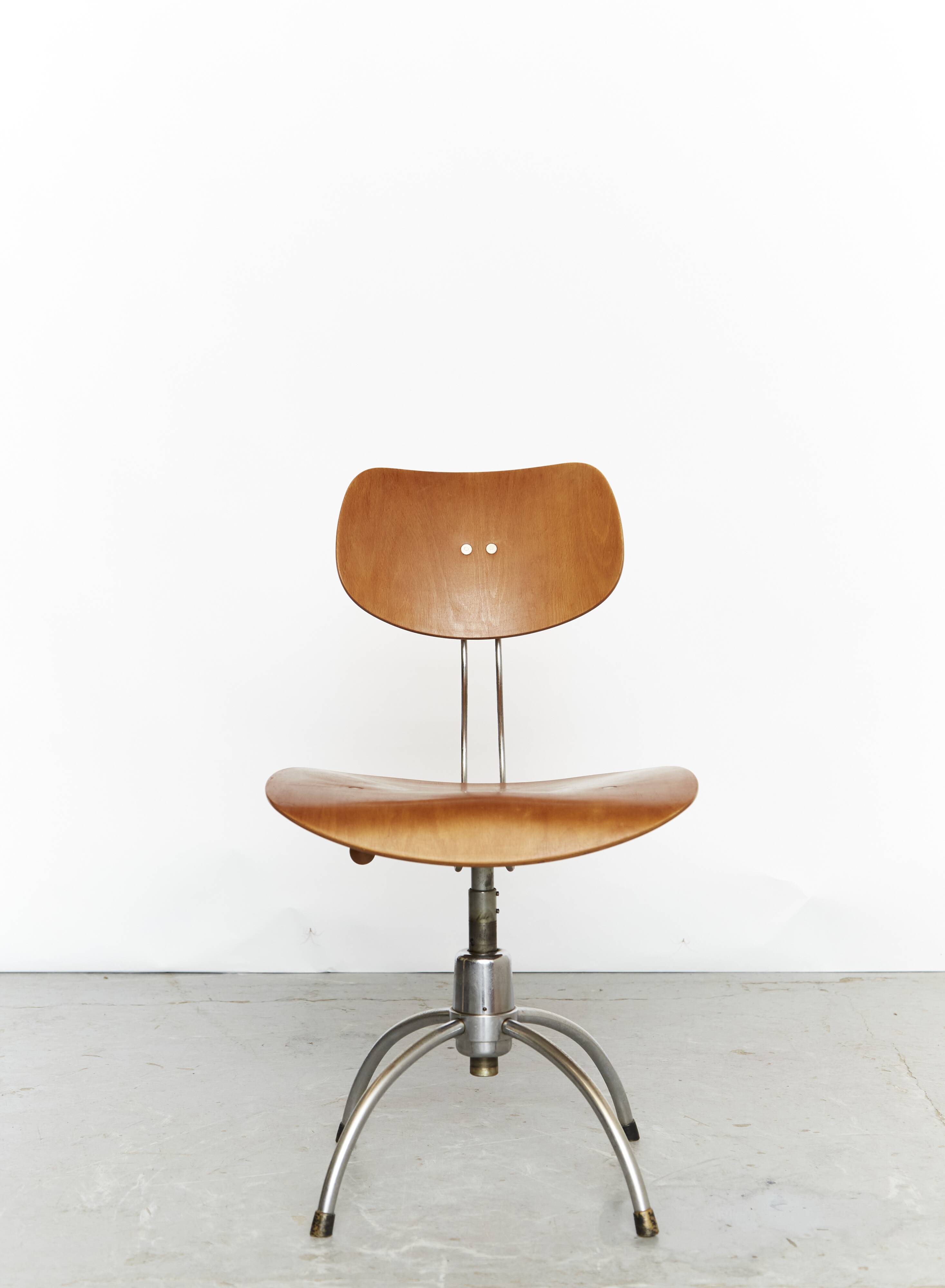 Chaise pivotante Mid-Century modèle SE 40 par Egon Eiermann pour Wilde+Spieth