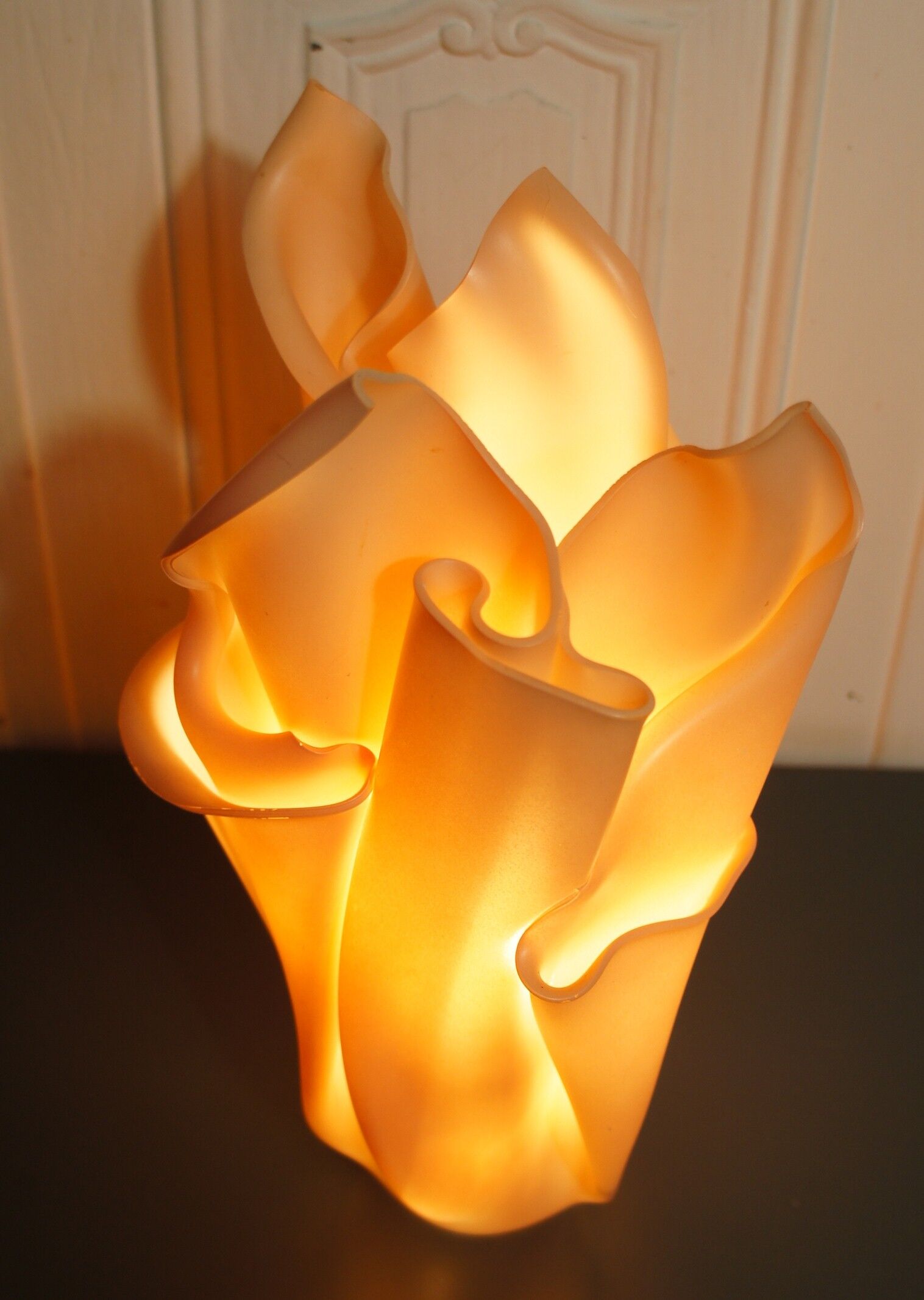 Resin "corolla" lamp circa 1980