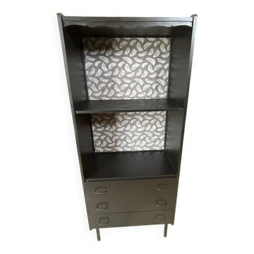 Refurbished display cabinet