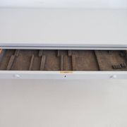 Enfilade en bois peint en gris clair, Helge Vestergaard-Jensen