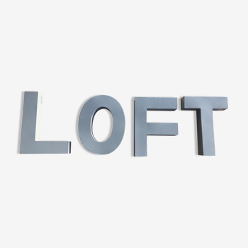 Lettres d'enseigne "Loft"