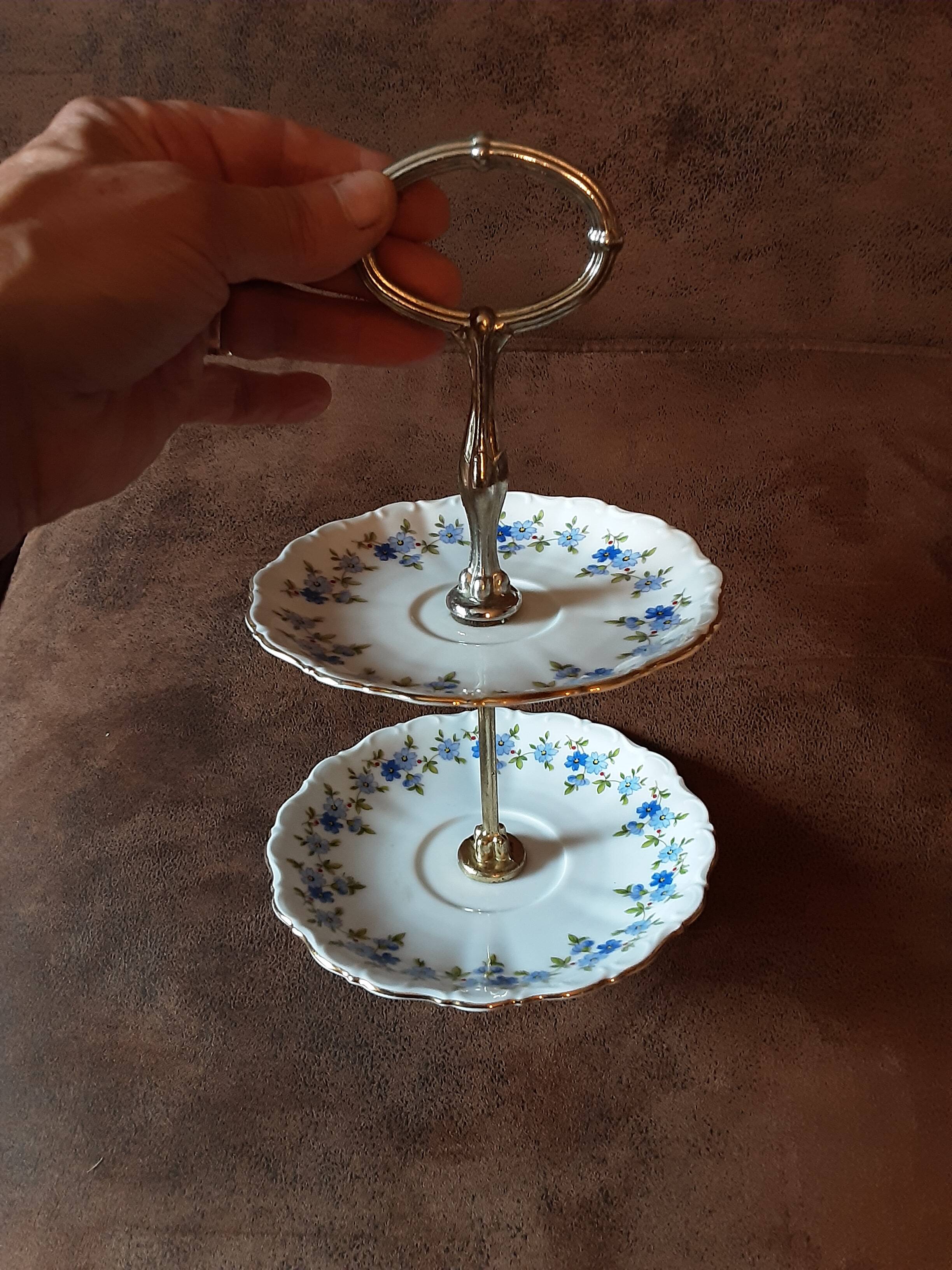 Vintage porcelain servant