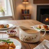 "Harvest 1418" sauceboat in English porcelain