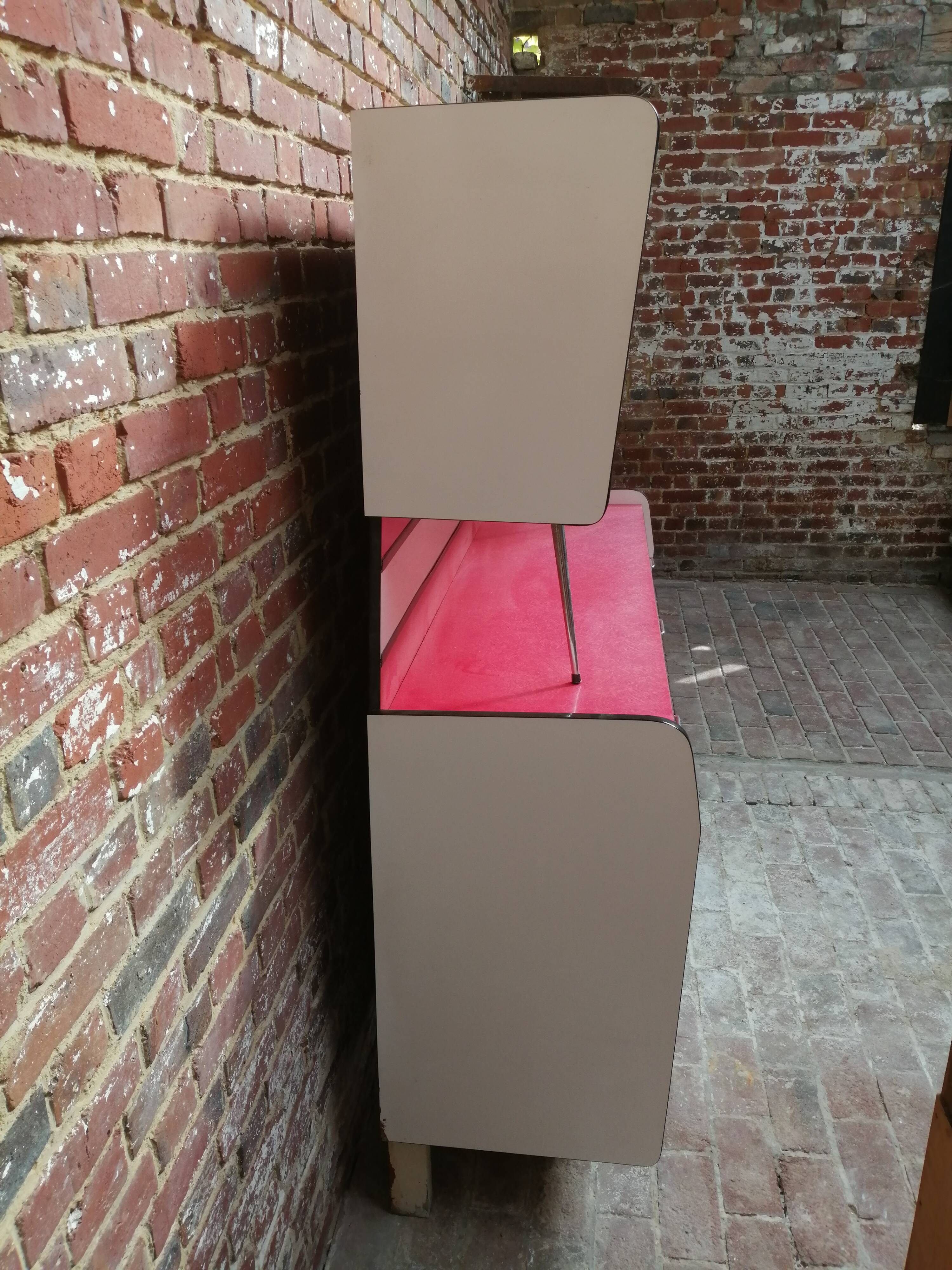 Kitchen buffet in formica 50s