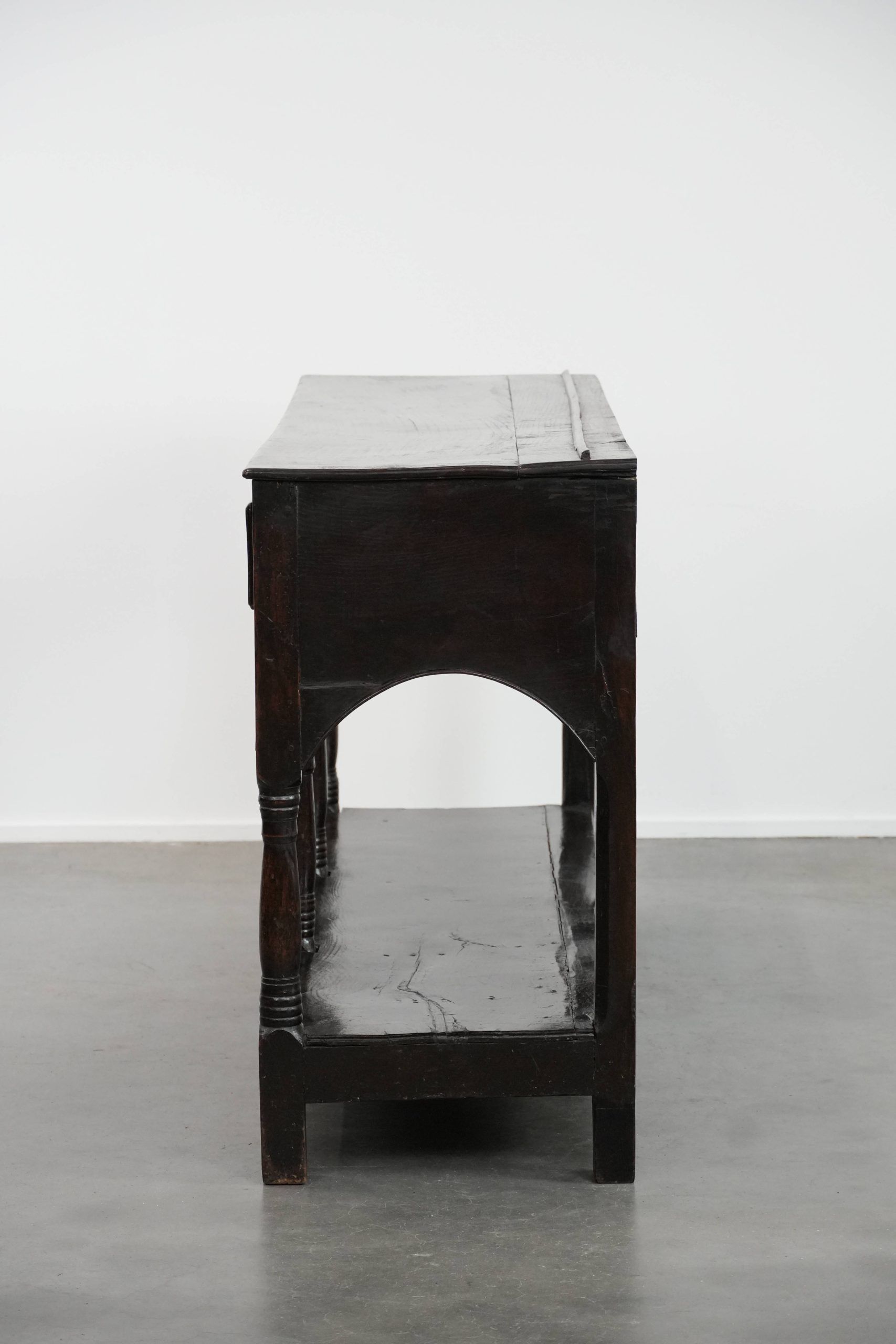 Antique 18th century English side table/dresser made of oak