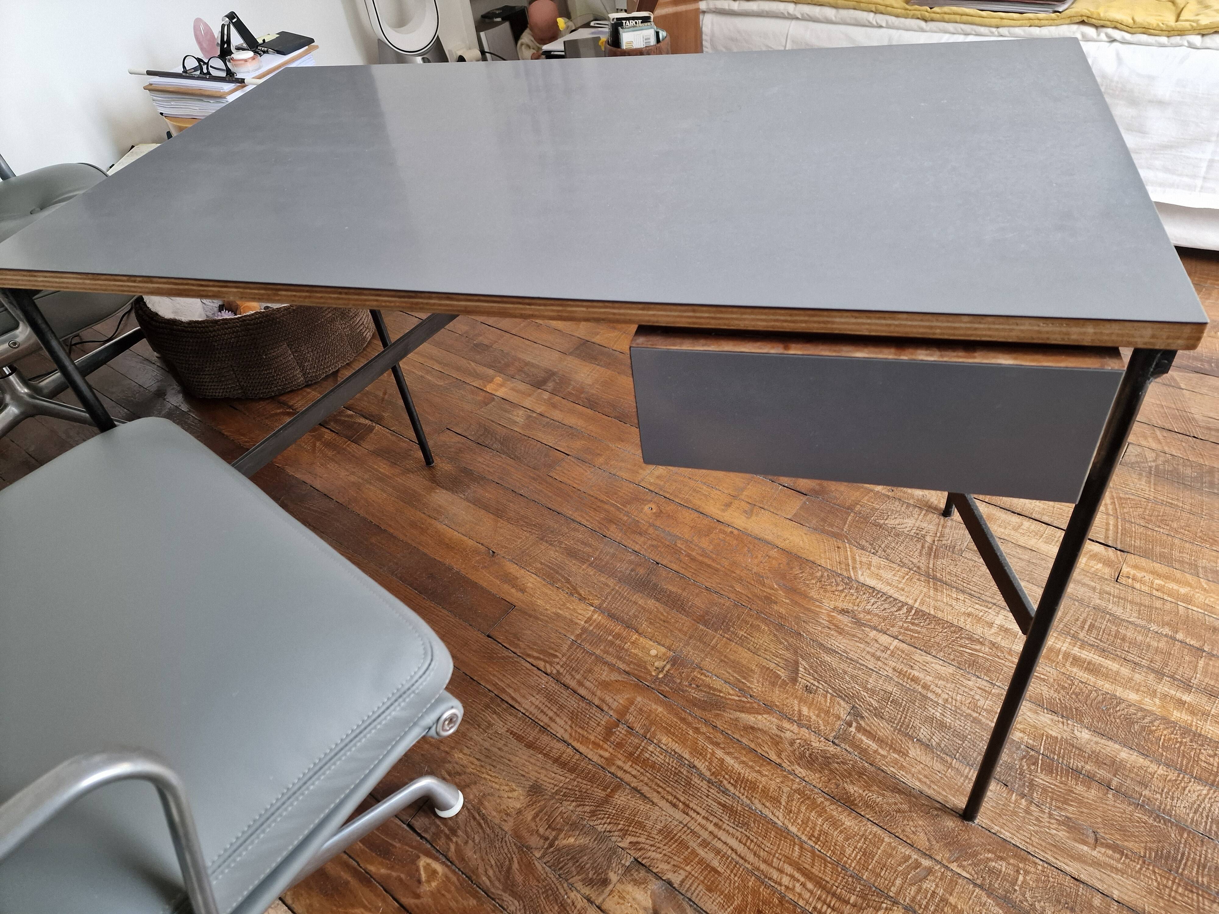 Desk assigned to Pierre Paulin 1960