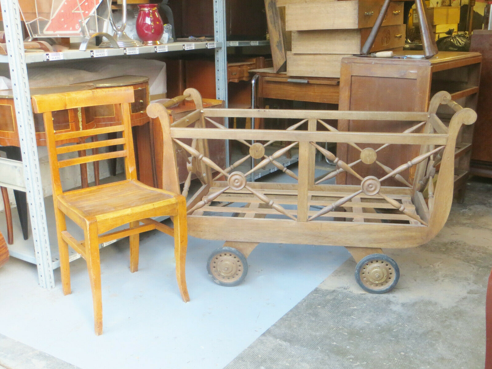 Crib in oak massif 50s vintage