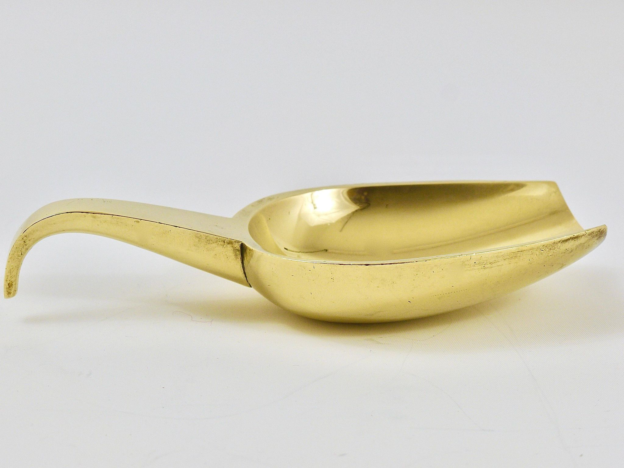 Carl Auböck Bowl or Scoop Ashtray Midcentury with Handle, Brass, Austria, 1950s